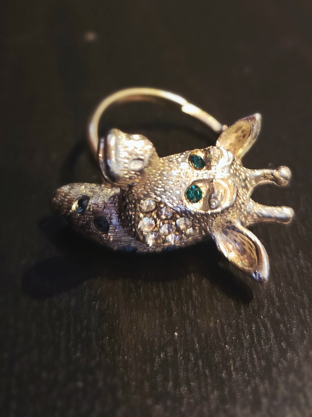 Vintage Silver-Tone Adjustable Giraffe Ring with Green Crystal Eyes